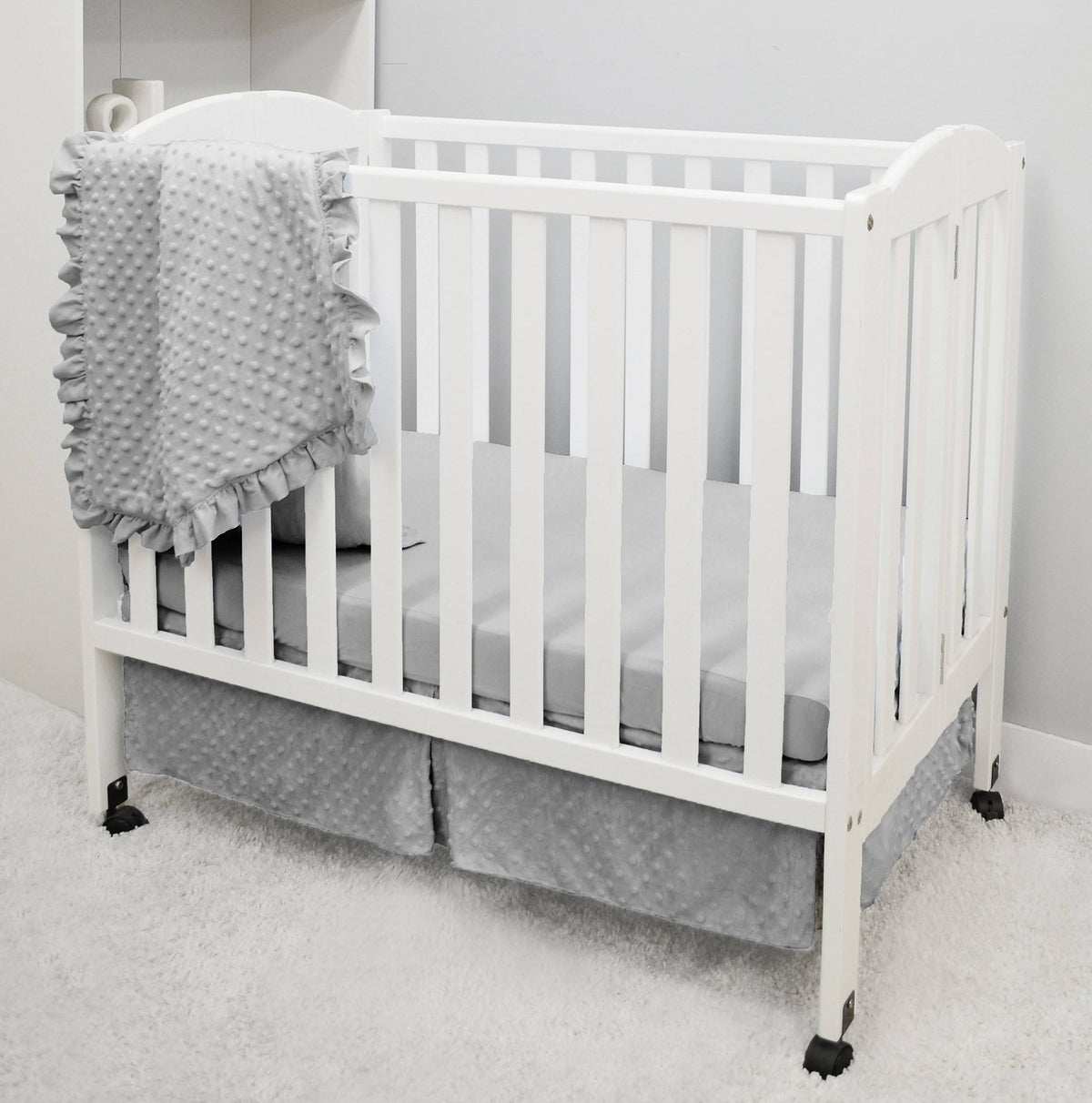 American Baby Company Heavenly Soft Minky Dot 3-Piece Mini/Portable Crib Bedding Set, Grey